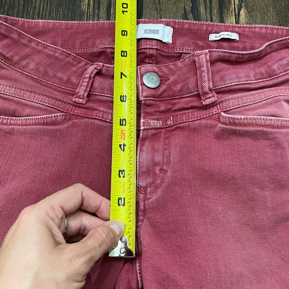 Closed Red Denim Frayed Hem Jeans - Picture 8 of 16